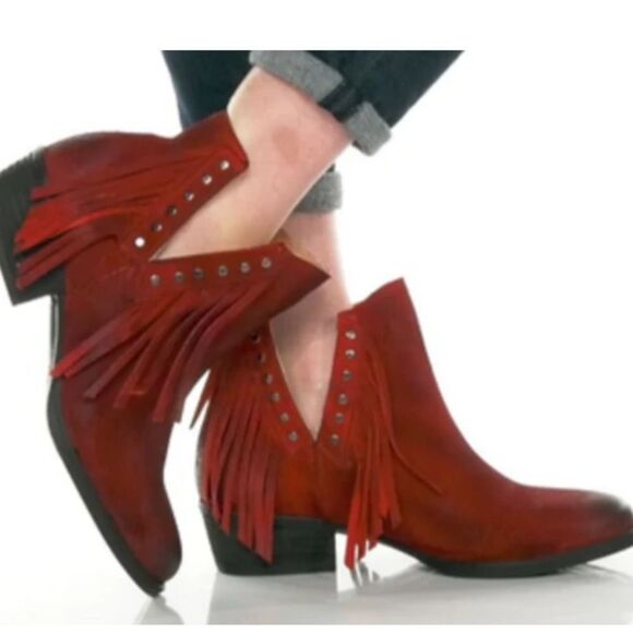 Circle G Red Stud & Fringe Bootie - Picture 3 of 9